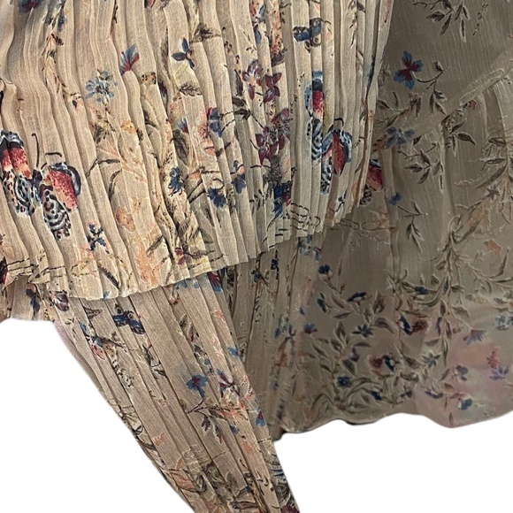 Eri+ Ali Women's Beige Floral Plated‎ Hem Tunic Ruffle Crew Neck Blouse Large - Picture 7 of 8